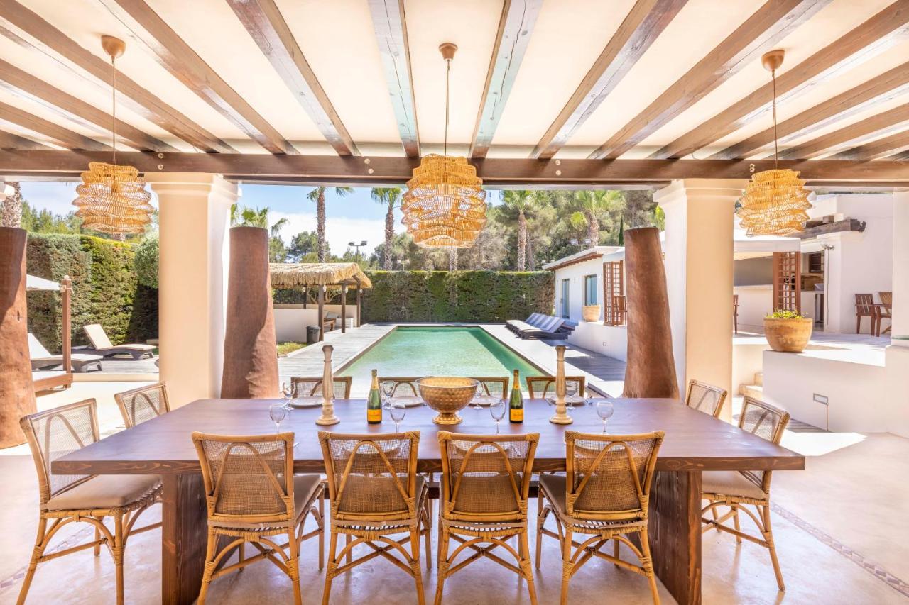 Oasis Villas Complex Cala Llonga  Ngoại thất bức ảnh