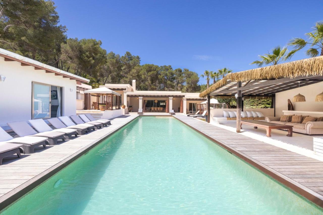 Oasis Villas Complex Cala Llonga  Ngoại thất bức ảnh