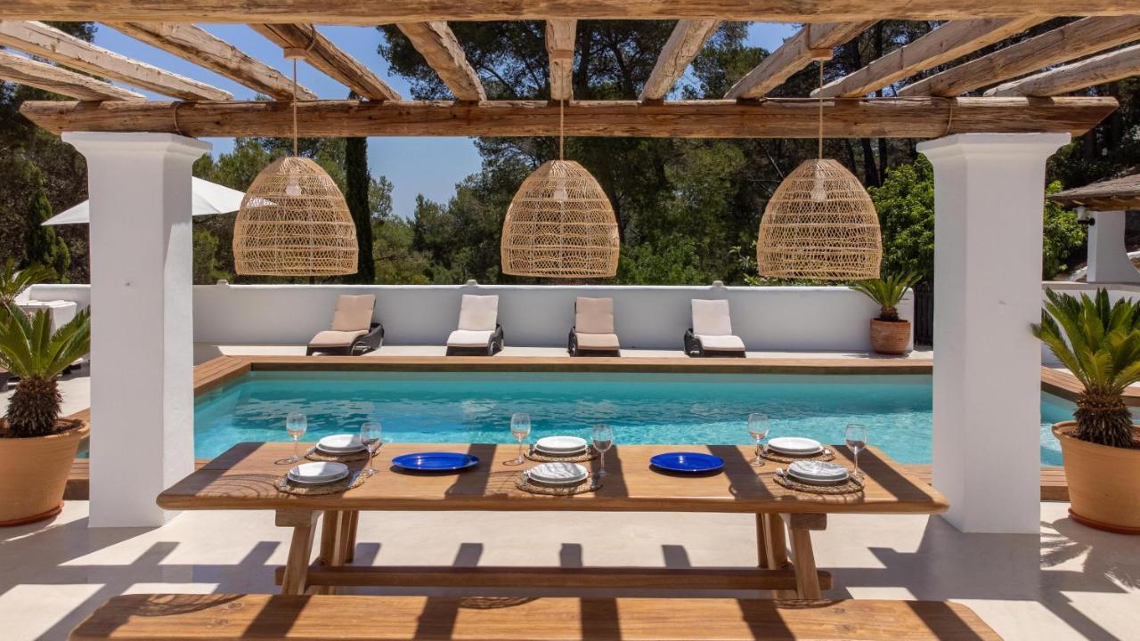 Oasis Villas Complex Cala Llonga  Ngoại thất bức ảnh