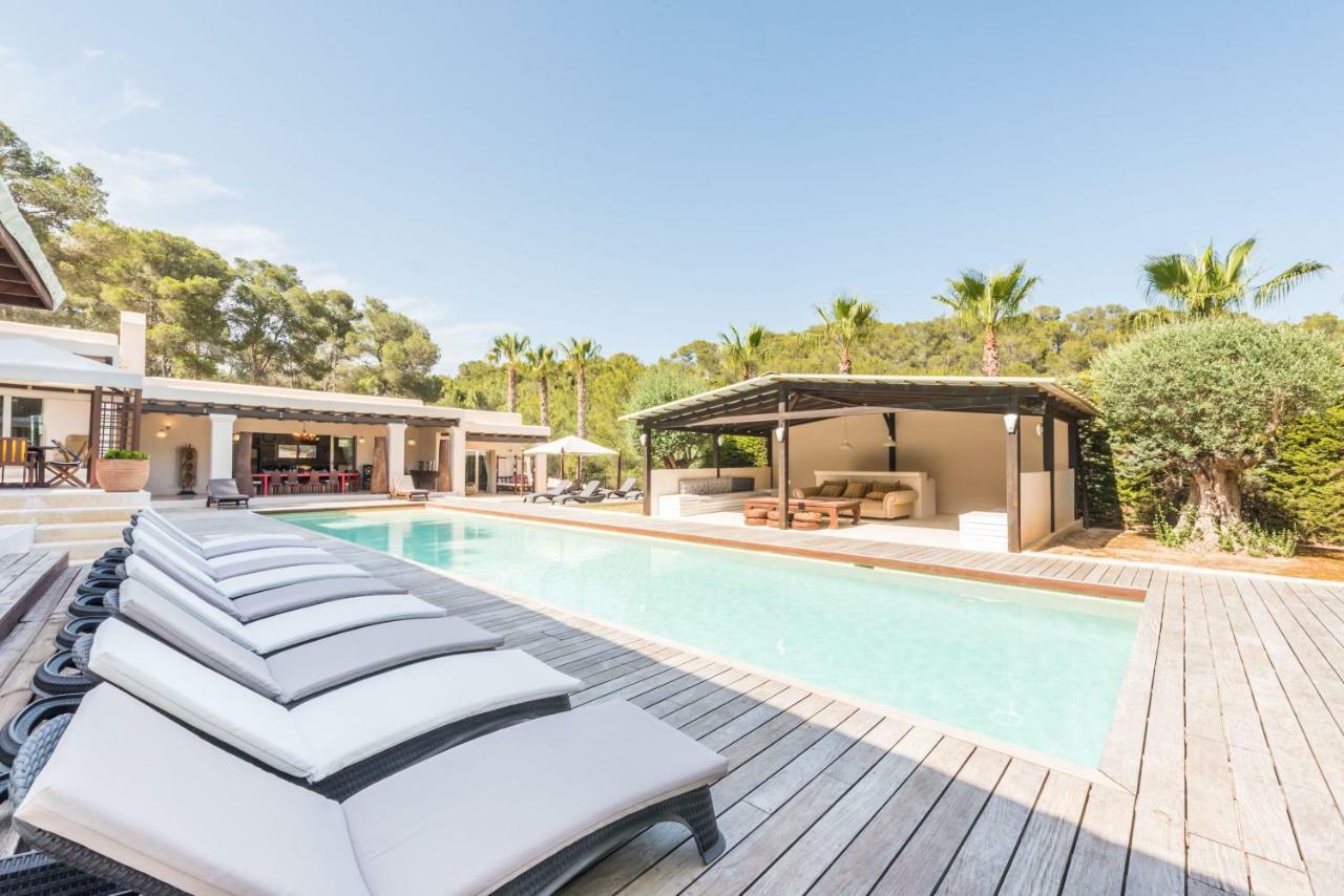 Oasis Villas Complex Cala Llonga  Ngoại thất bức ảnh